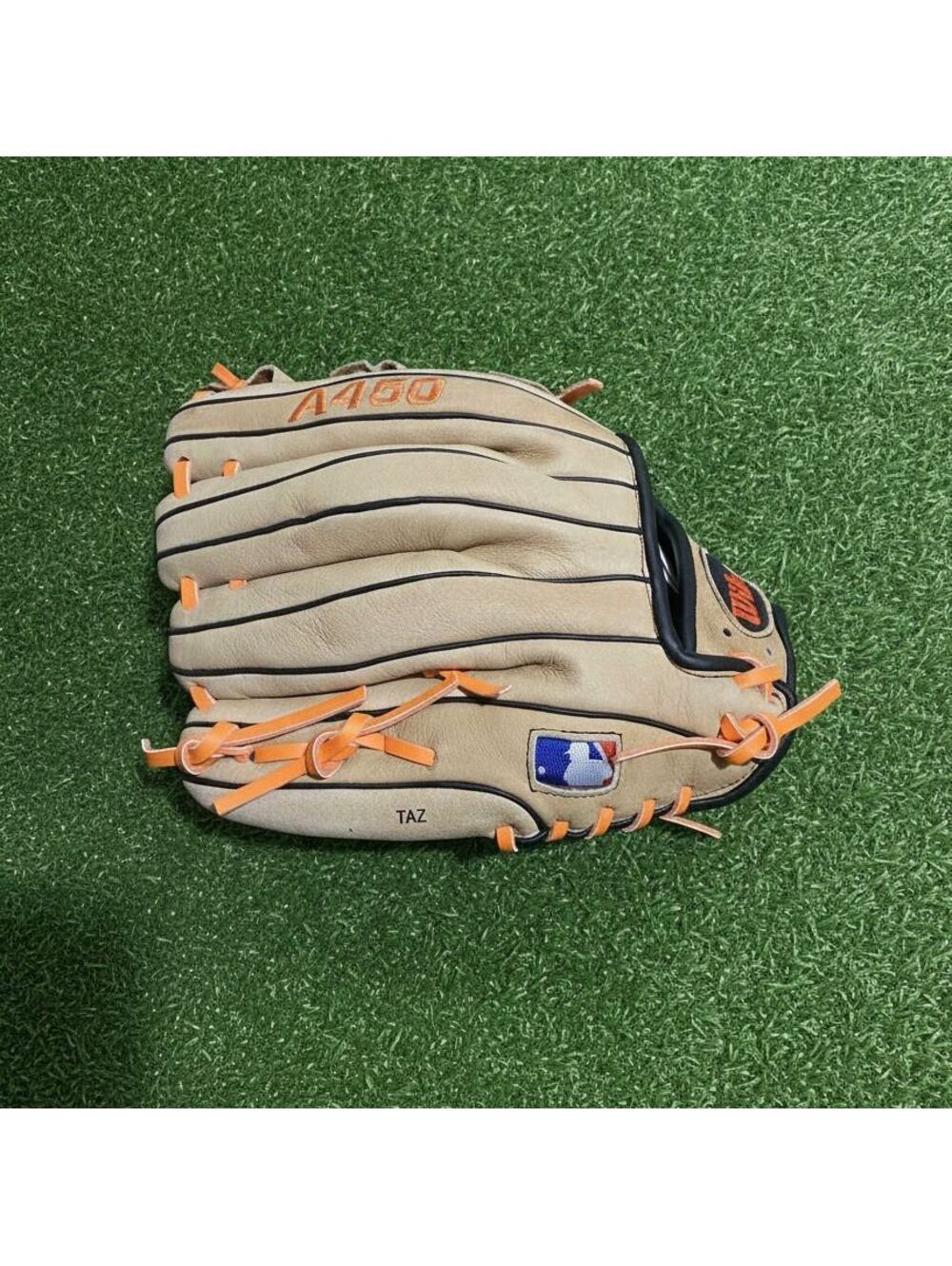 Wilson A450 11 Inch Youth Baseball Glove Tan Orange Leather RHT MLB Logo